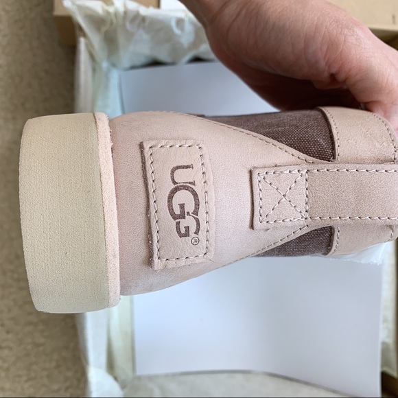 UGG Bethany - Classic Slim Chukka Boot - Picture 7 of 8